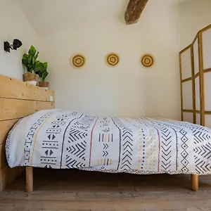 Appartement Petite Maison De Charme Au Cœur Du Centre, Apt